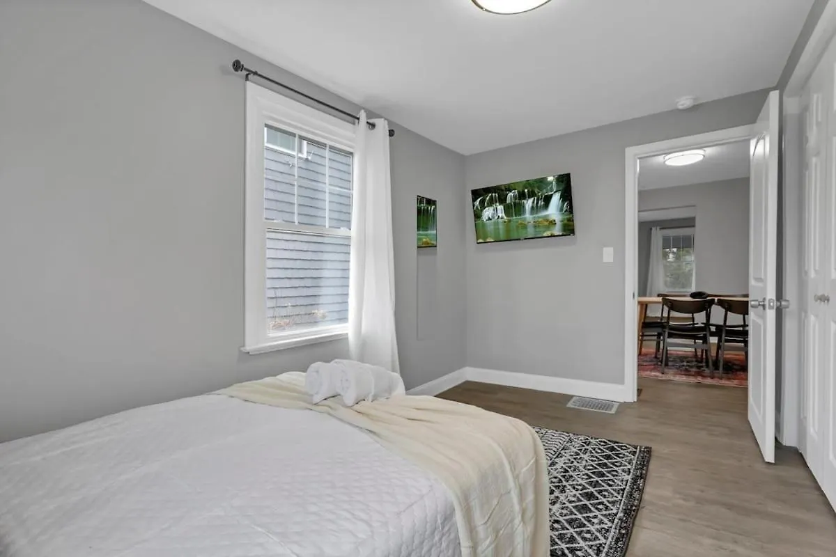 The Huron Charmer-4 Bd And Yard Columbus