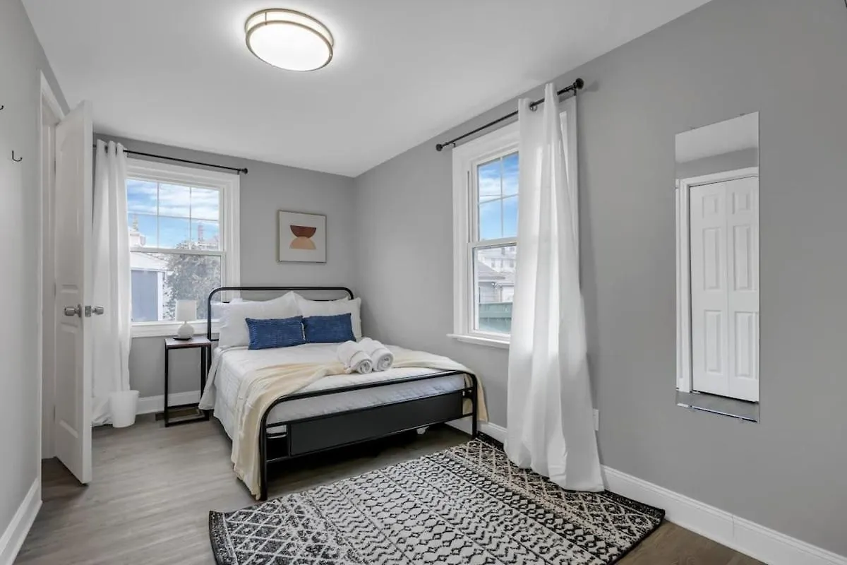 The Huron Charmer-4 Bd And Yard Columbus Semesterbostad