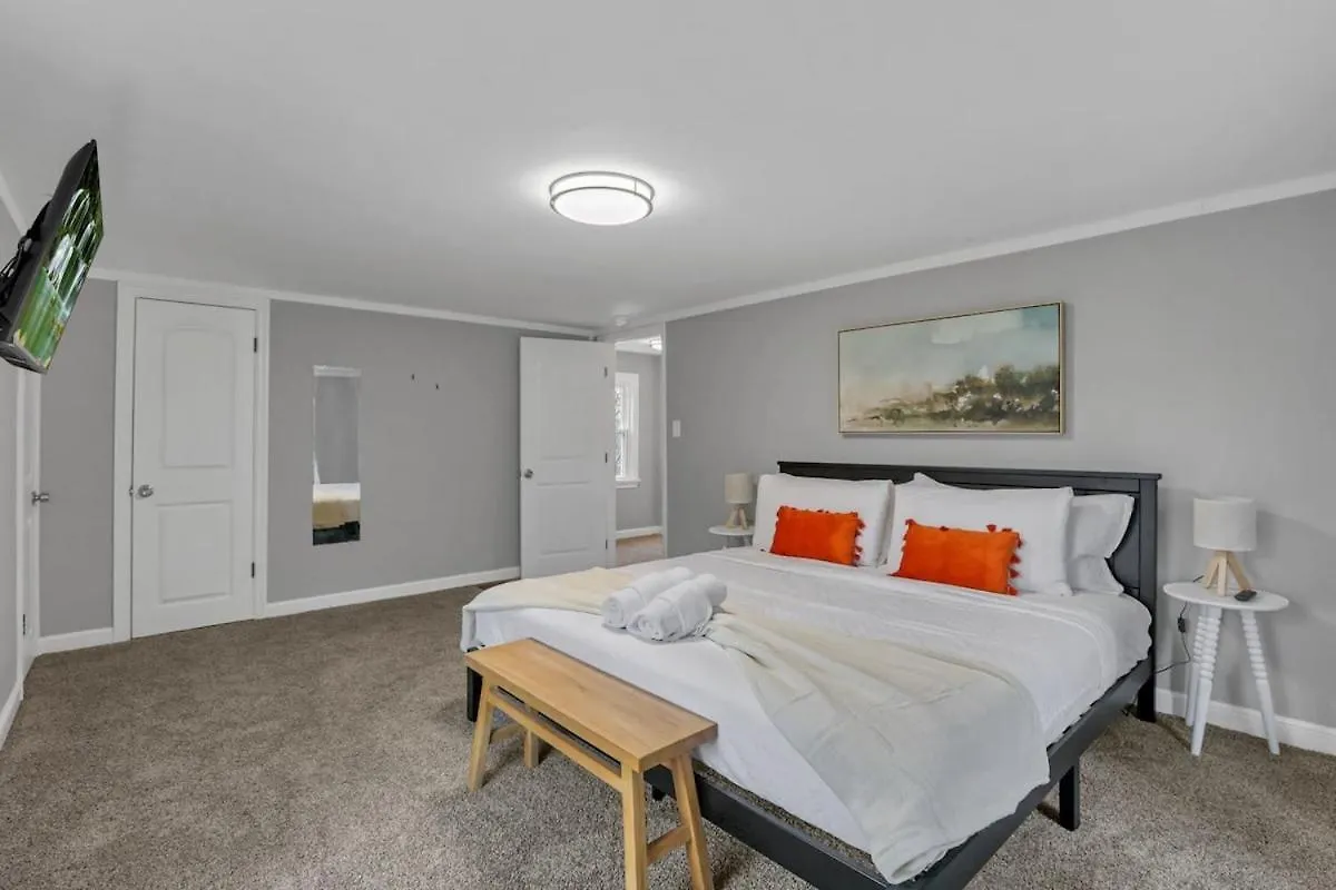 The Huron Charmer-4 Bd And Yard Columbus