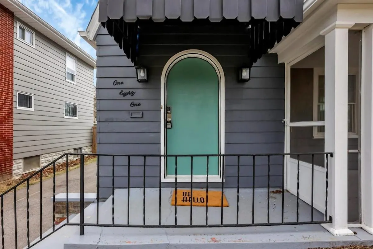 The Huron Charmer-4 Bd And Yard Columbus USA